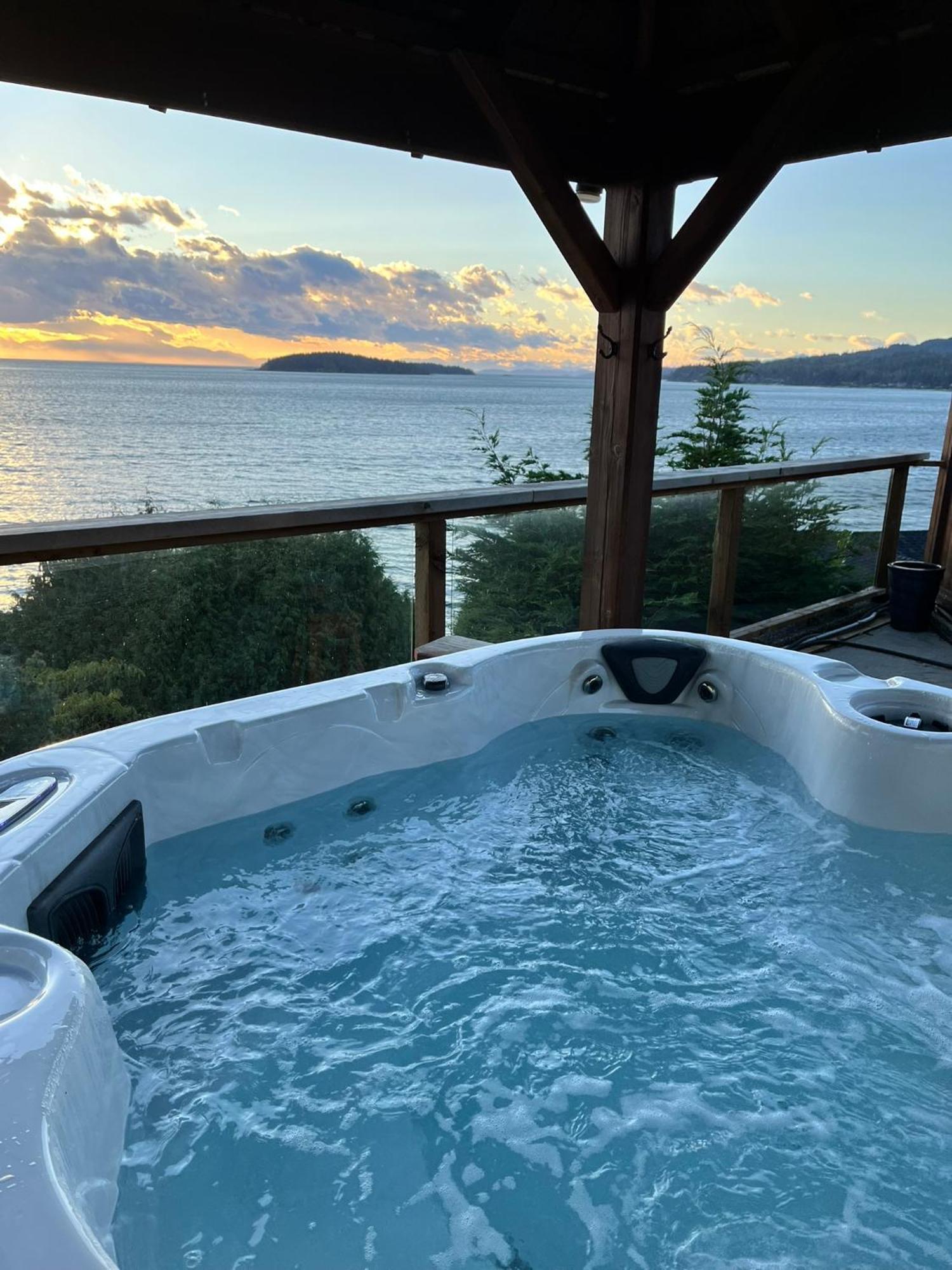 Hideaway Sea To Sky Loft