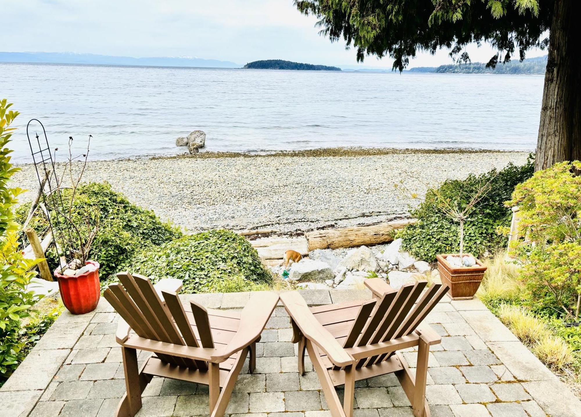 Hideaway Sea To Sky Loft Homestay