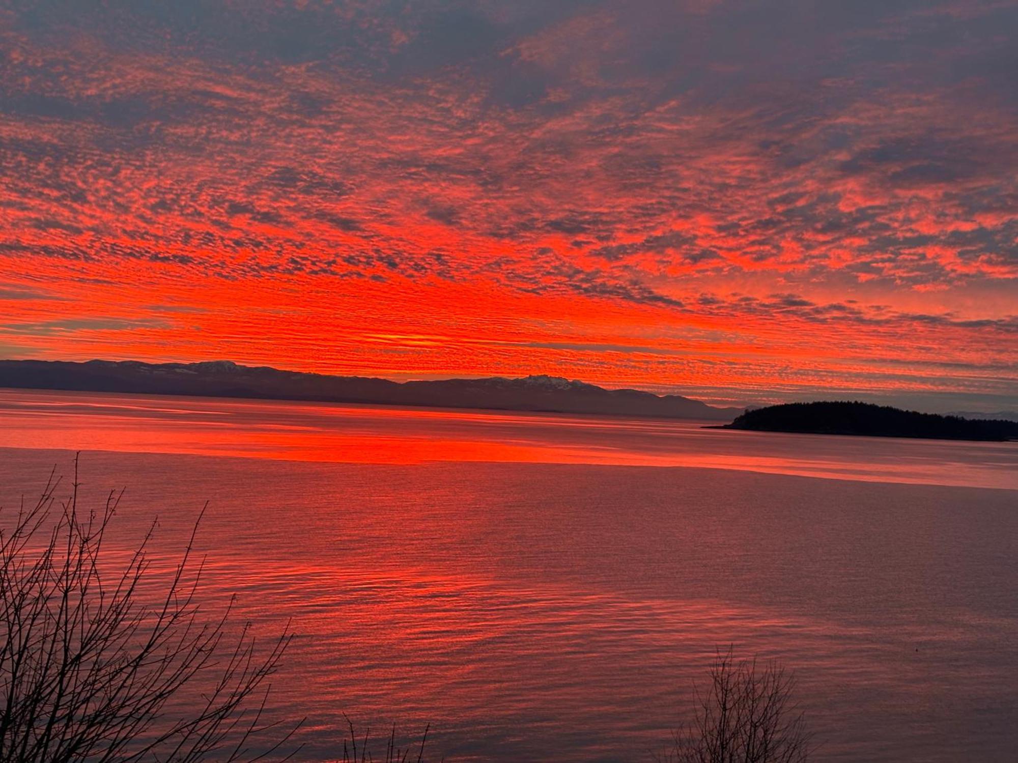 Hideaway Sea To Sky Loft * Sechelt